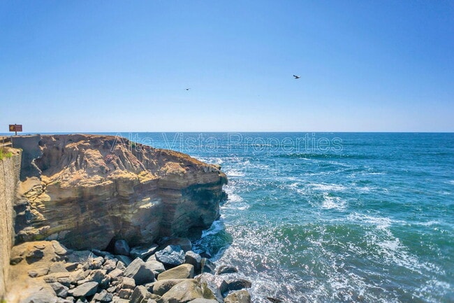 Photo - 4859 Santa Cruz Ave