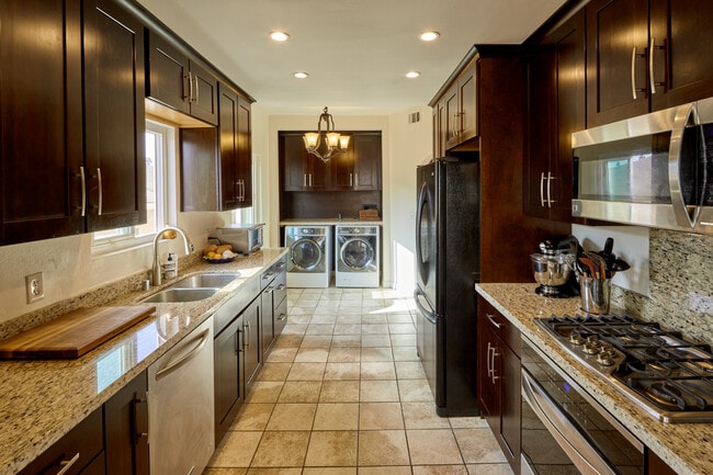 Photo - 817 10th St Unit 206