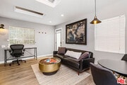 Photo - 717 Huntley Dr House