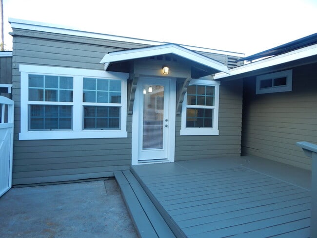 4550-4550 B 42nd St. - 4550-4550 B 42nd St. Apartment Unit 4550 B 42nd St.