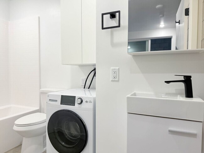 Photo - 1520 Tyler House