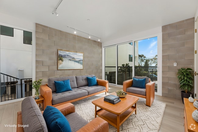 Building Photo - Contemporary Little Italy Studio! Rental