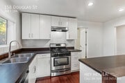 Photo - 158 Douglas St