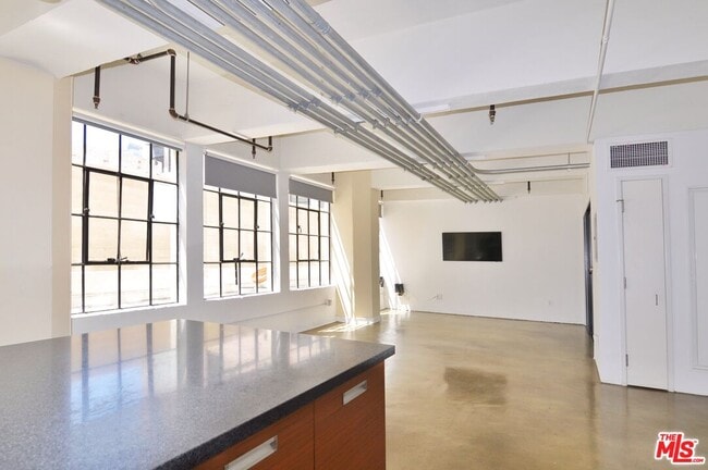 Photo - 746 S Los Angeles St Unit 306