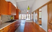 Photo - 1955 Park Dr House