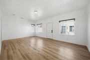 Photo - 1524 N Sycamore St Unit 3
