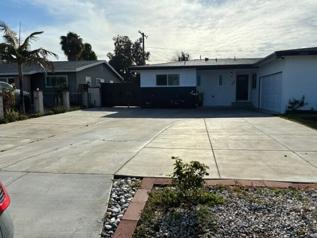 Photo - 5 Bedroom 4 Bath House in Garden Grove