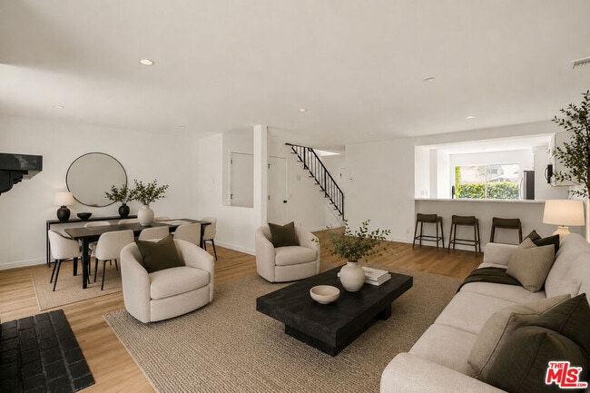 Photo - 2020 Delaware Ave Unit 7