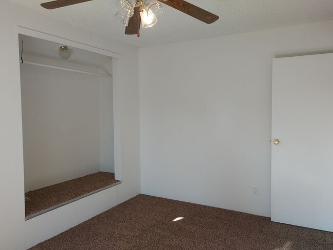 Photo - Quiet & Cozy Ojai (Meiner's Oaks) Cottage With Plenty Of Yard. Offers Gardening Possibilities Gal...