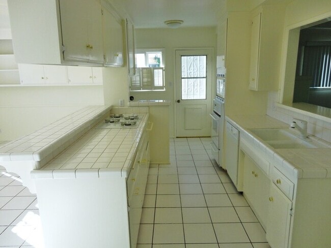 Photo - Beautiful Pool & Spa Home for Lease in Northridge – **$500 Lease Signing Bonus off 1st mo. Rent**