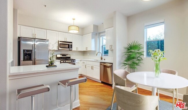 Photo - 340 Hauser Blvd Unit 4-338