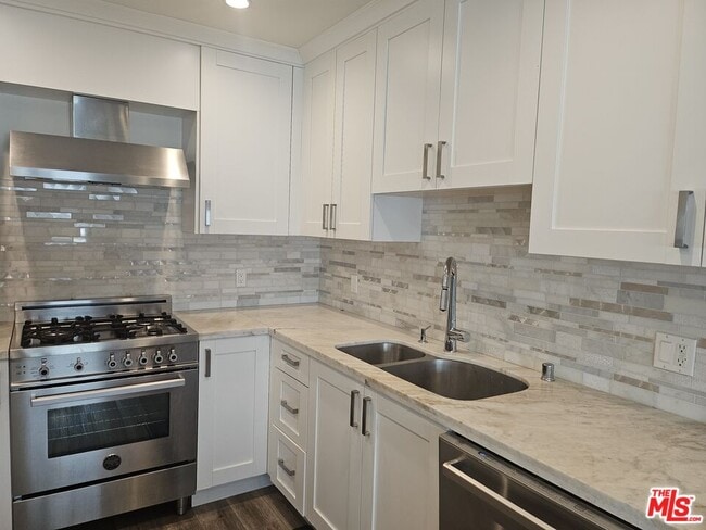 Photo - 853 S Lucerne Blvd Unit 206