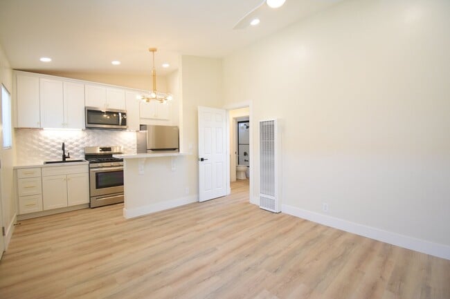 Photo - 1312 S Pacific St Unit F