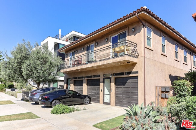 Building Photo - 6069 Horner St Unit 2