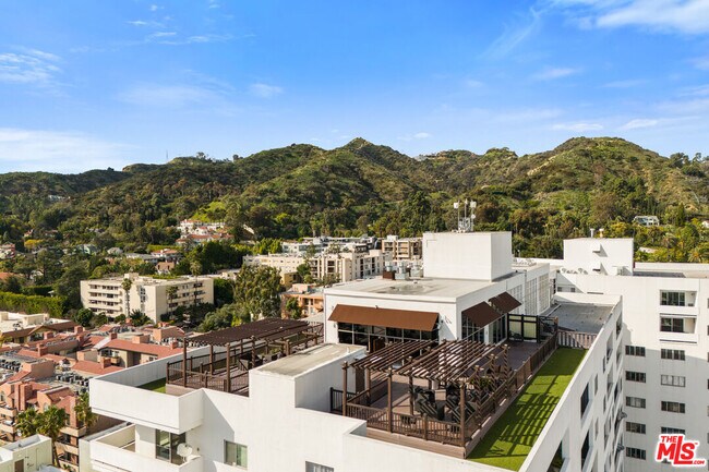 Photo - 7250 Franklin Ave Unit 503