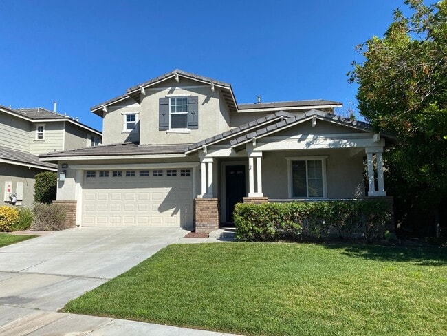 Building Photo - Beautiful Home located in Wolf Creek