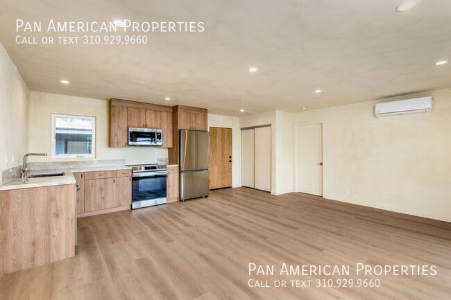 Photo - 1105 N Pacific Coast Hwy Unit B