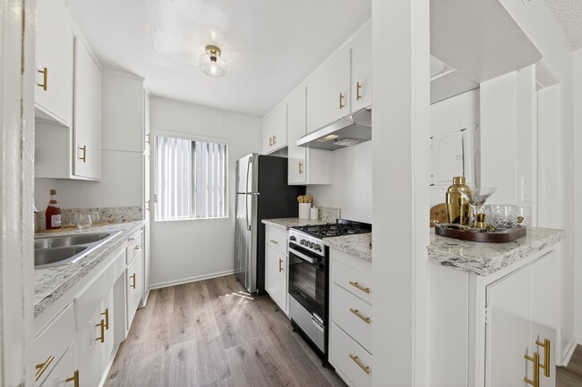 bright and breezy kitchen with new appliances - Monroe Manor