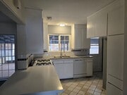 Photo - Large 3 Bed 2 Bath House