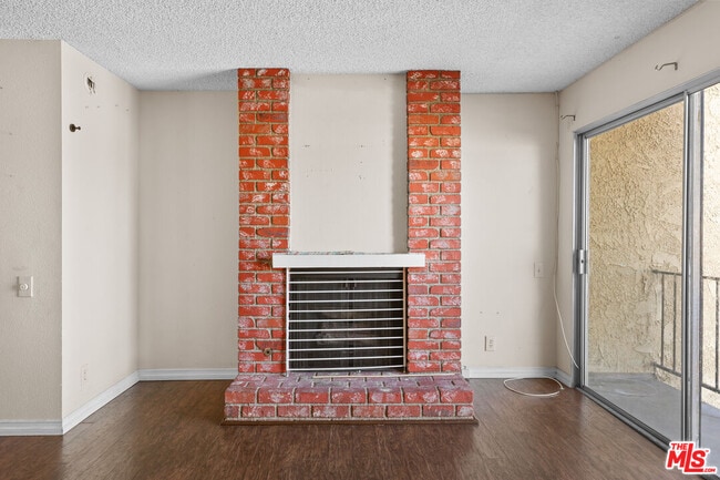 Photo - 21219 Roscoe Blvd Unit 211