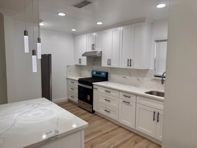 Photo - 9947 Norwich