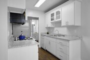 Photo - Los Arbolitos Huntington Beach Apartments