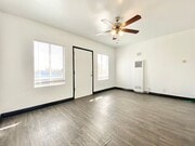 Photo - Gateway Glendale Apartments