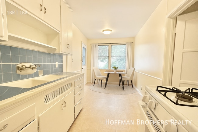 Photo - 8262 Blackburn Ave