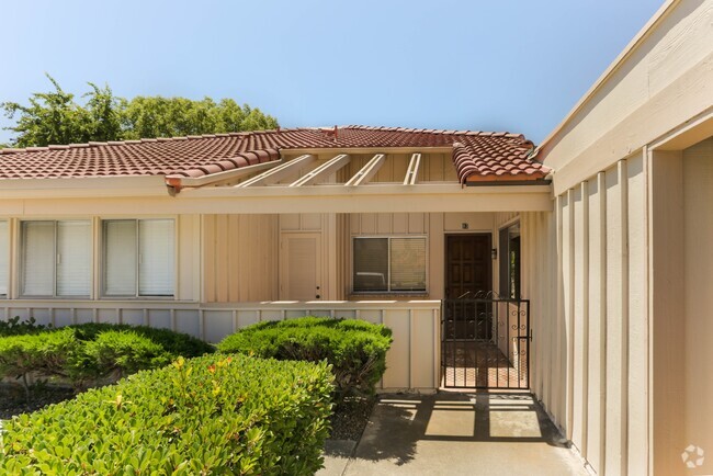 Building Photo - 17464 Plaza Cerado Rental