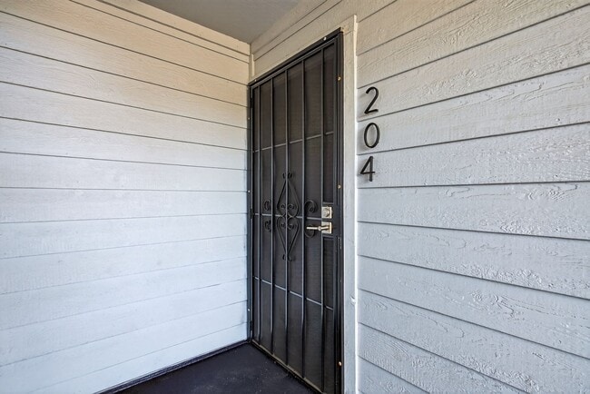 Building Photo - 1066 Coronado Ave