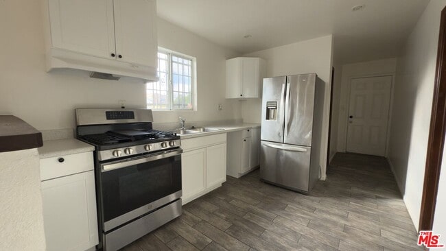 Photo - 11123 Monitor Ave