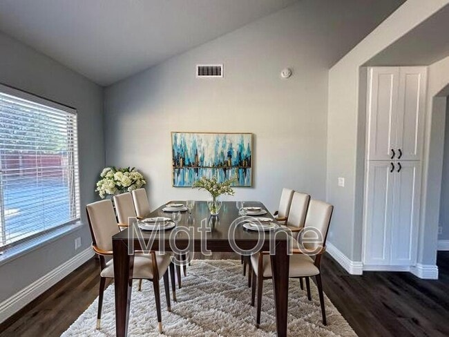 Photo - 2156 Russell Dr