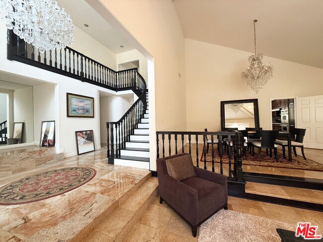 Photo - 15020 Encanto Dr