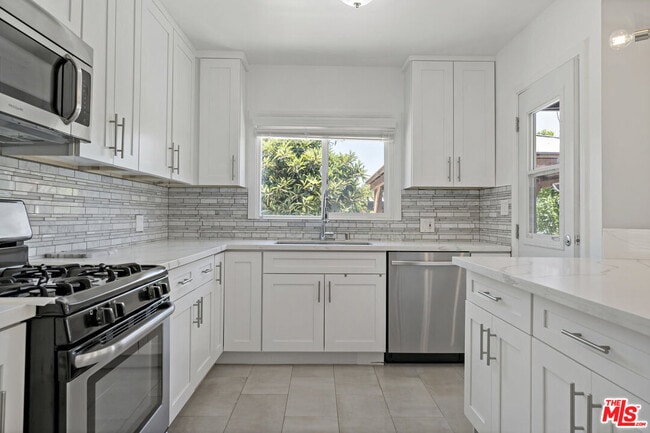 Photo - 10731 Gothic Ave