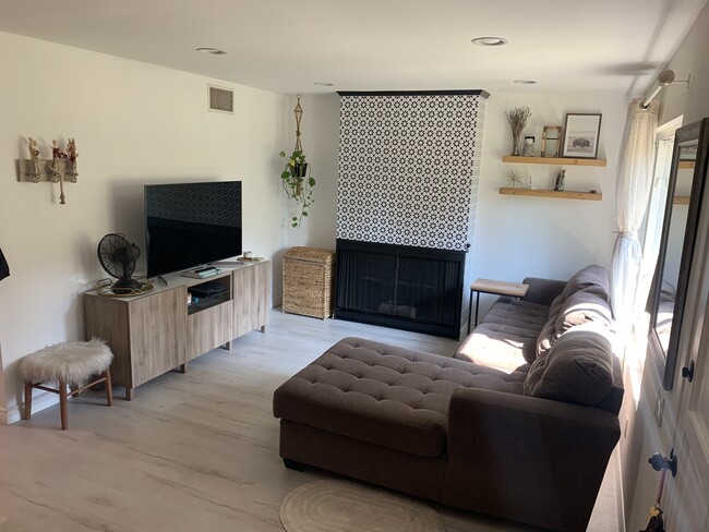 Photo - 7560 Corbin Ave Townhome
