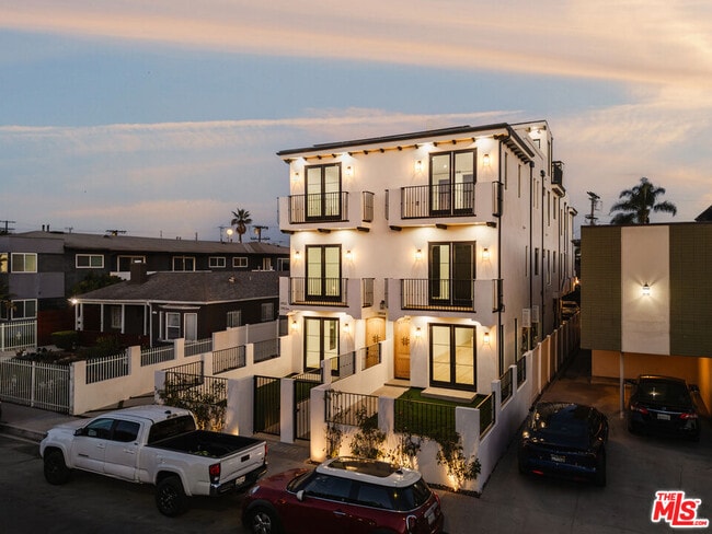 Photo - 1954 S Garth Ave Townhome