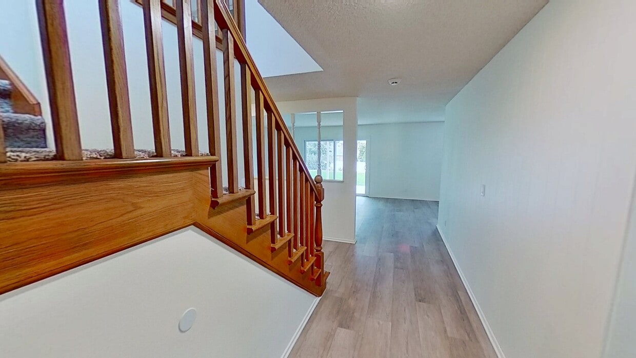 3D Tour - 577 Appleton Rd