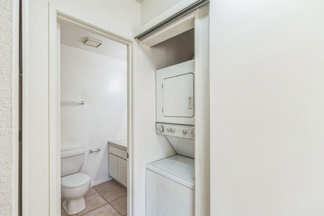 Photo - 78701 Ave 42 Unit B
