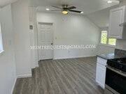 Photo - 1025 S Victoria Ave Apartment Unit B
