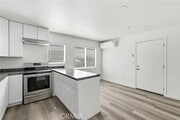 Photo - 702 Walnut St Unit 5