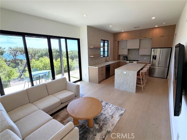 Photo - 33201 Cuthbert Rd