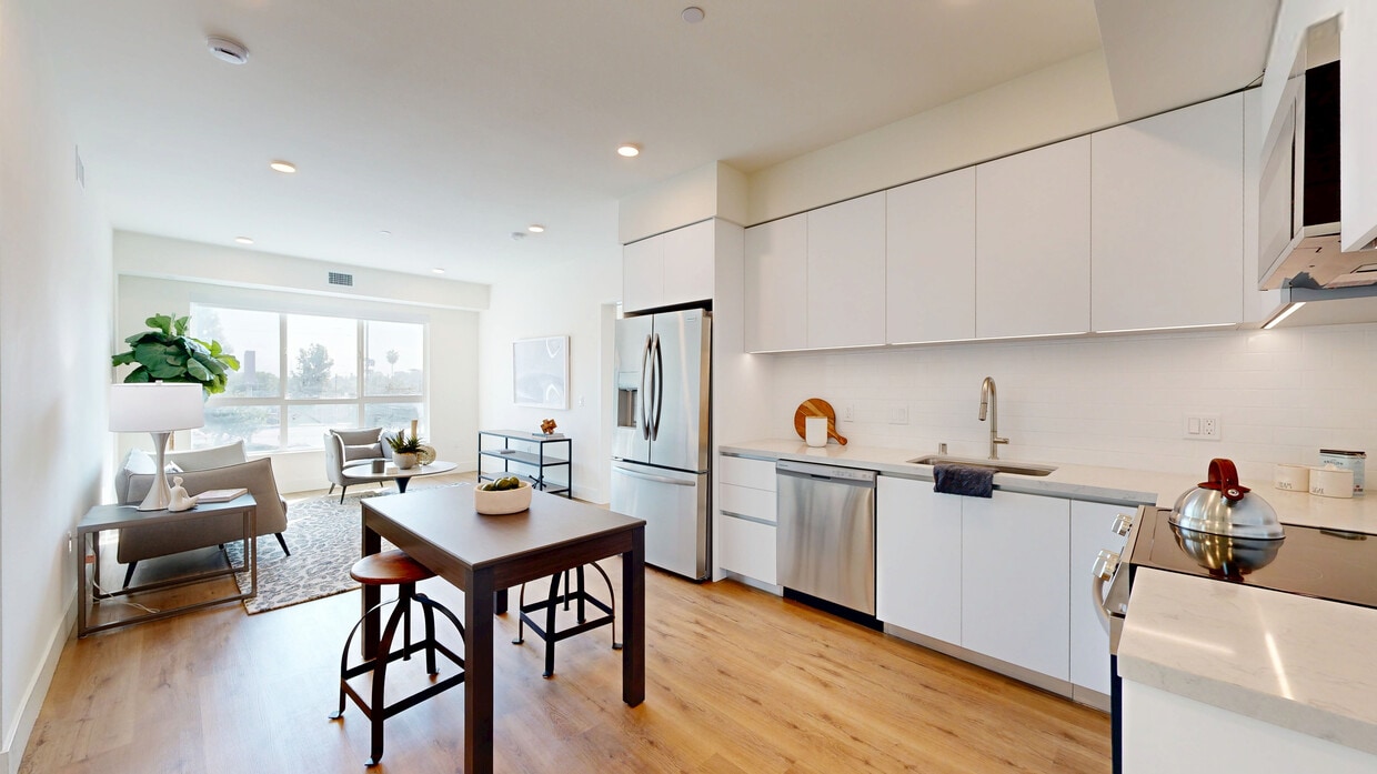 3D Tour - Bermuda Court