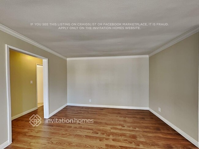 Photo - 12000 Lorne St