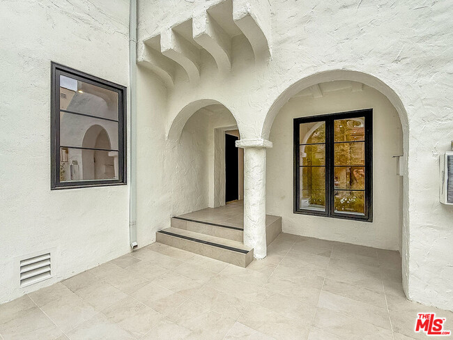 Photo - 150 N Arnaz Dr Unit C