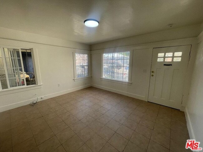 Photo - 708 W Vernon Ave