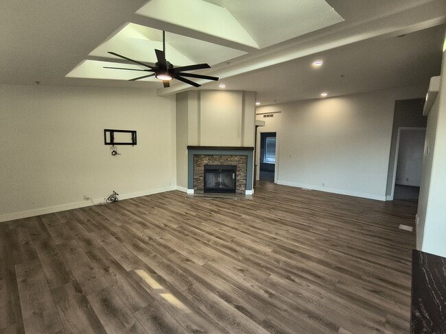 Photo - 2828 La Cresta Rd