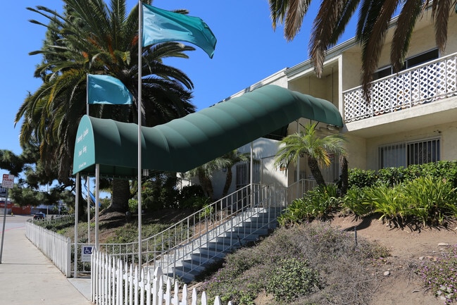 University Gardens - University Gardens Apartments