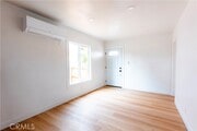 Photo - 784 E Walton St