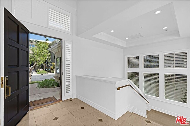 Photo - 16646 Cll Brittany