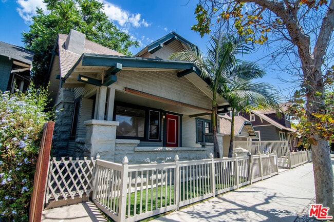 Building Photo - 1619 W 23rd St